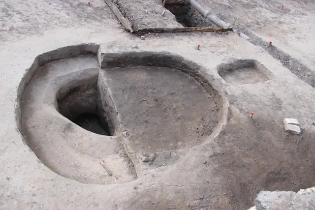 В историческом центре Рязани археологи обнаружили остатки построек XIII-XIV и XVII веков.