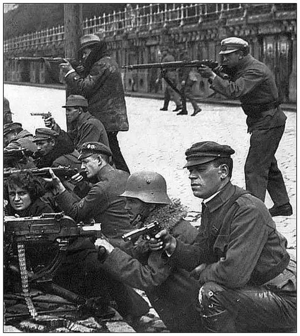 spartacist-revolt-germany-freikorps-suppress.jpg