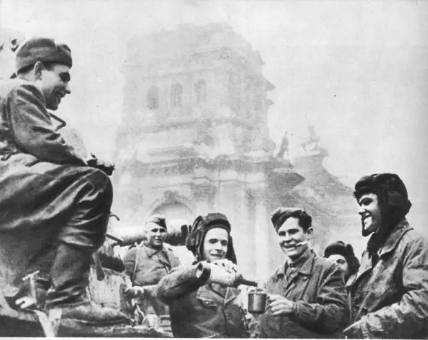 Фронтовая жизнь советских войск