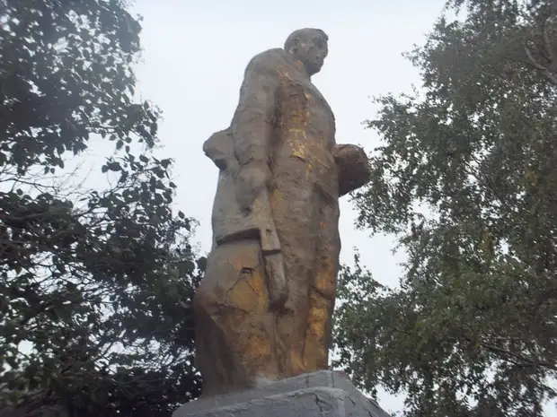 В Татарстане снесли памятник Неизвестному солдату