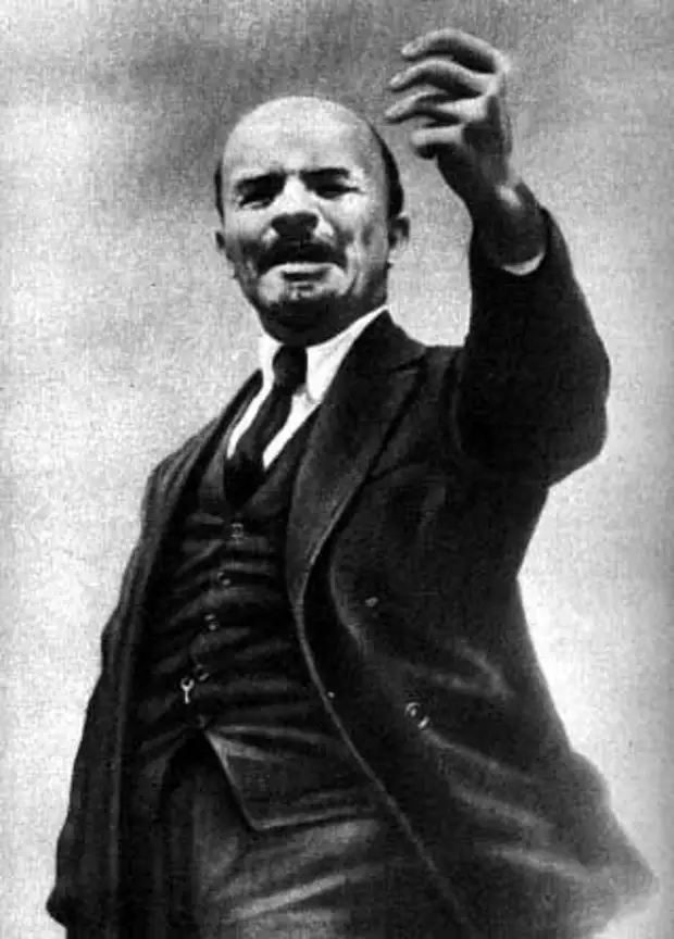 Ленин приказал расстреливать попов?