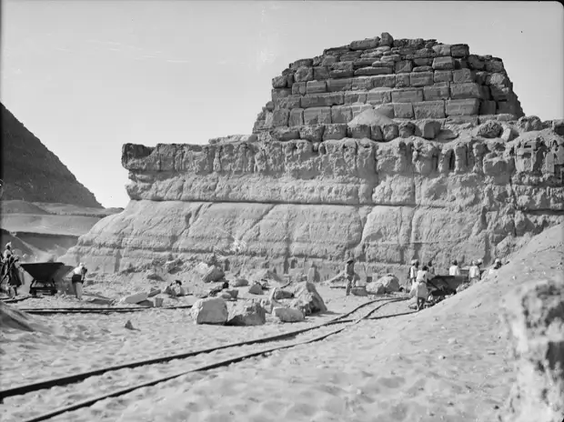 Гиза. Четвертая пирамида. 1934