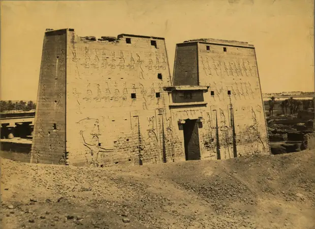 Эдфу. Храм Гора 1870