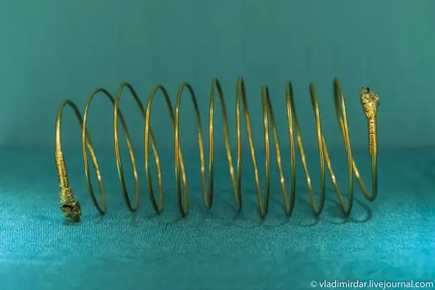 Спиральный браслет