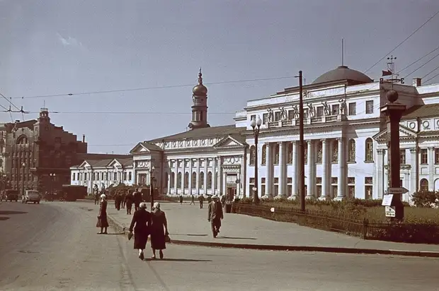 Площадь Конституции в оккупированном Харькове