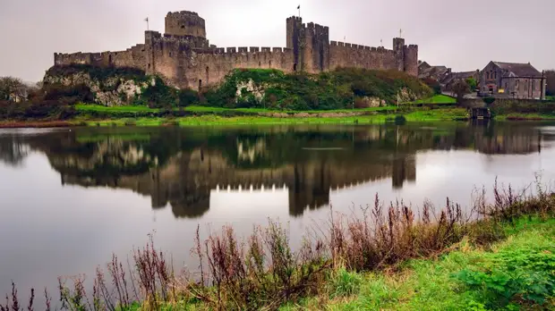 Крупнейший частный замок Уэльса