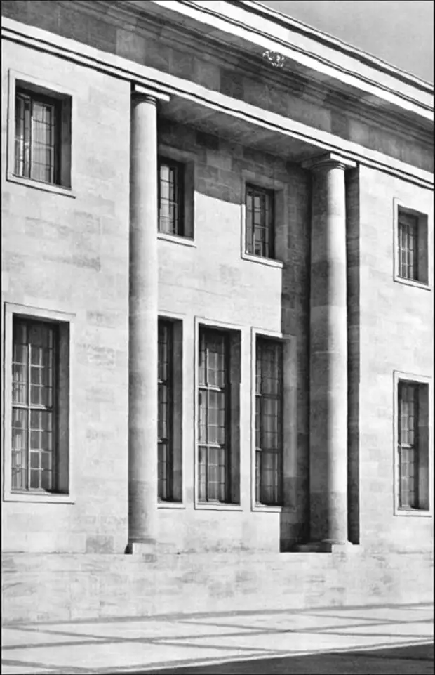 Новая Рейхсканцелярия. Двор Почета. 1939-1940