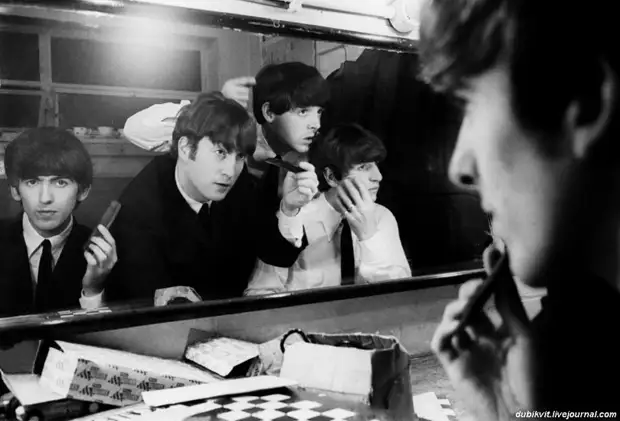 11 The Beatles - UK Tour, 1963.jpg
