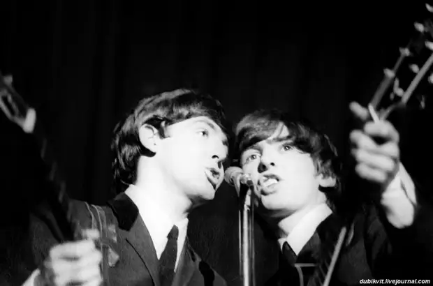 12 The Beatles - UK Tour, 1963.jpg