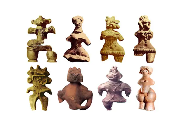 Скульптуры Богинь позднего бронзового века