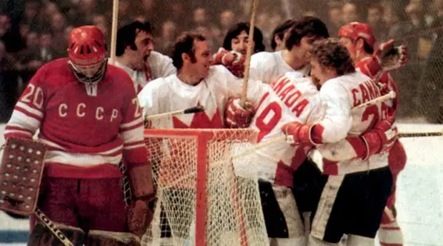 Советские и канадские прославленные хоккеисты