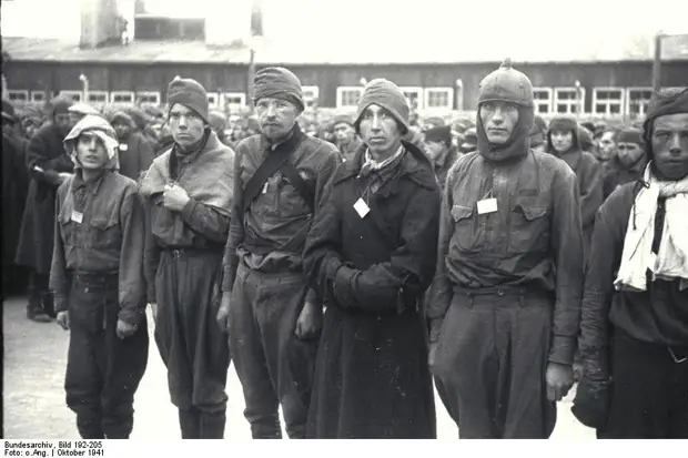 Советские военнопленные в Маутхаузене.