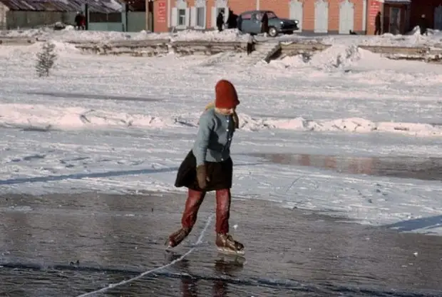 051 Катание на коньках. Байкал