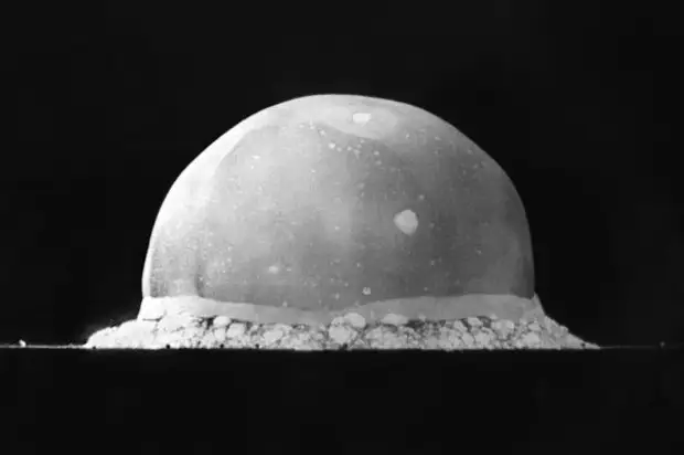 Облака смерти: испытания ядерного оружия в фотографиях