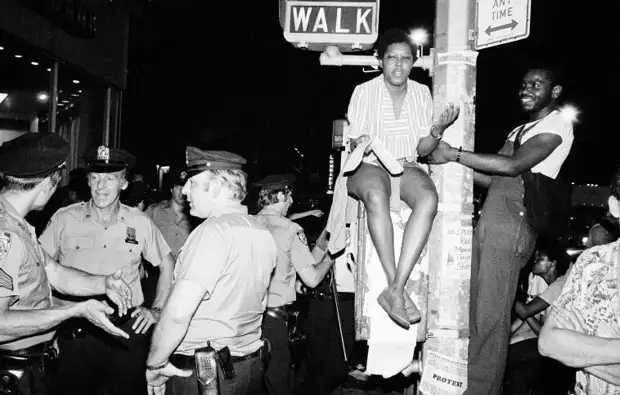Жесткие будни нью-йоркской полиции 70-х годов!