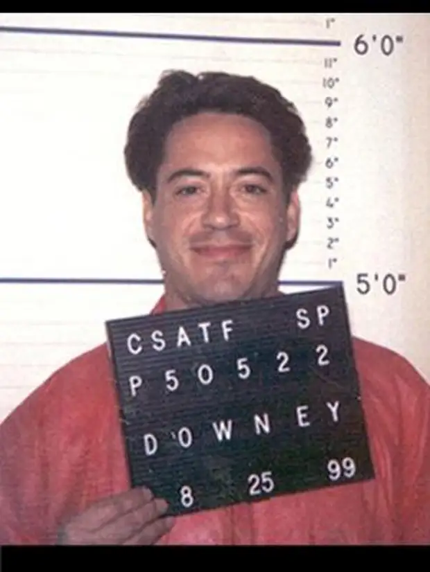Роберт Дауни-младший (Robert Downey Jr.) - 1996 (вождение в нетрезвом виде. При обыске в машине обнаружили героин)