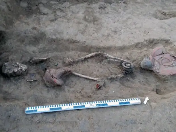 В Азове археологи нашли погребения античных жриц