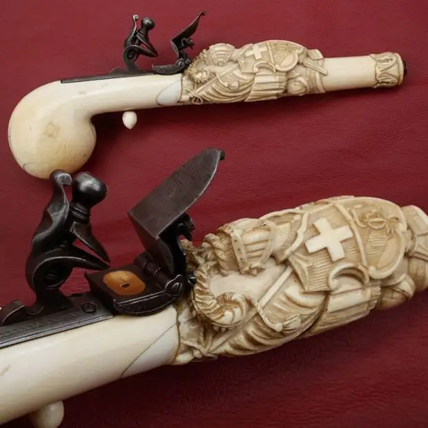 Швейцарский пистолет, флинтлок, слоновая кость, 18 век. искусство, огнестрел, оружие, старинное