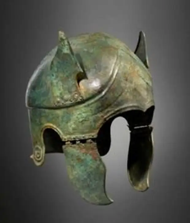 Аттический шлем