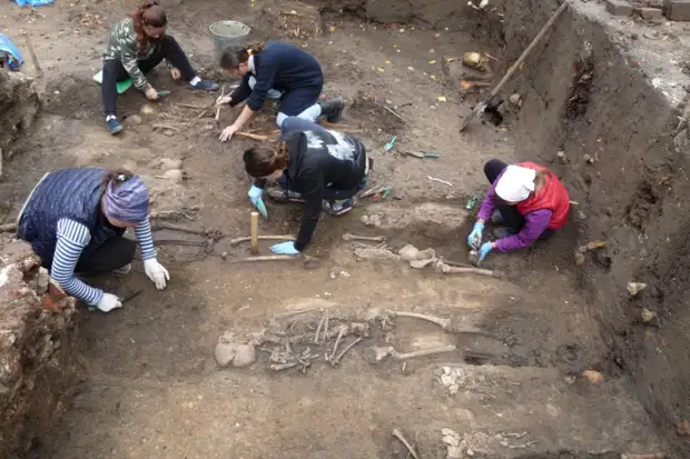 Археологи обнаружили в Нижегородском кремле следы усадьбы XIII века